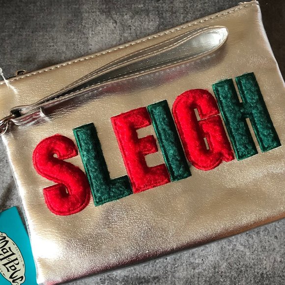 'SLEIGH' Wristlet - Picture 1 of 4